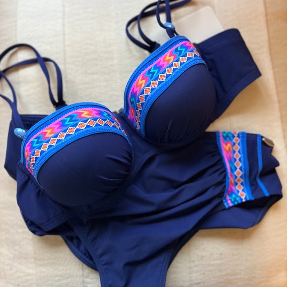 Sale! NEW Sunflair Aztack Bikini Set Blue with a hint of color & Blue beads Med - Picture 3 of 11